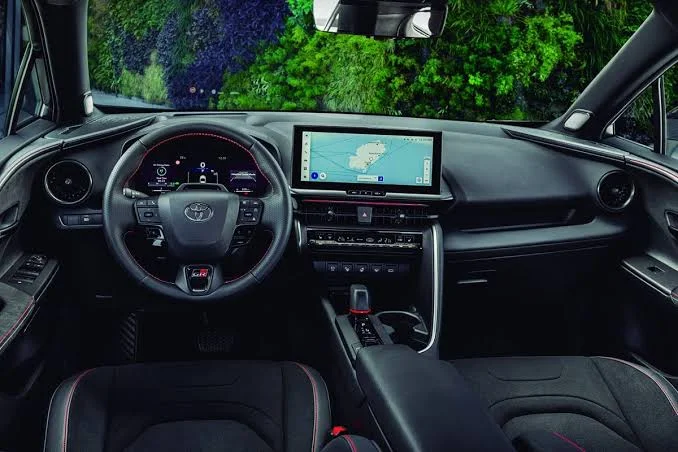 TOYOTA C-HR Advance Hybrid
