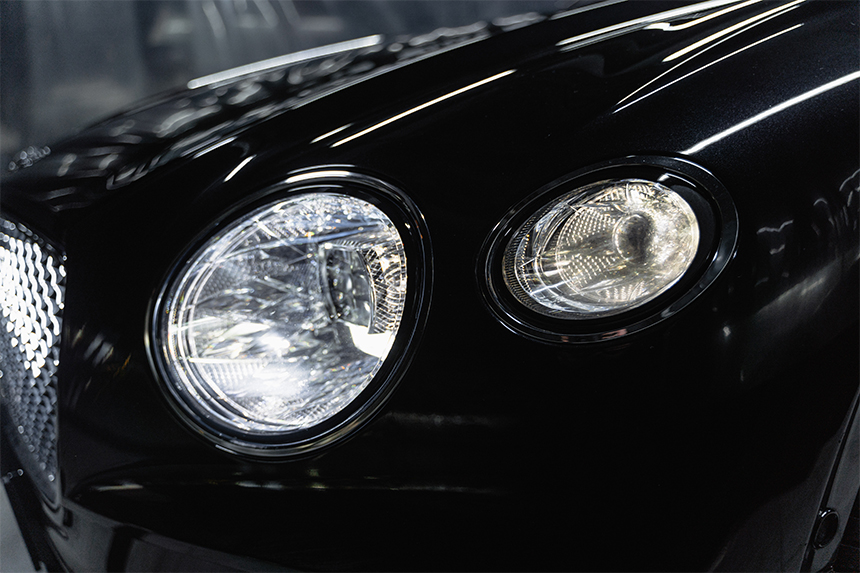 Luces adaptativas en vehículos: iluminación inteligente para conducción nocturna