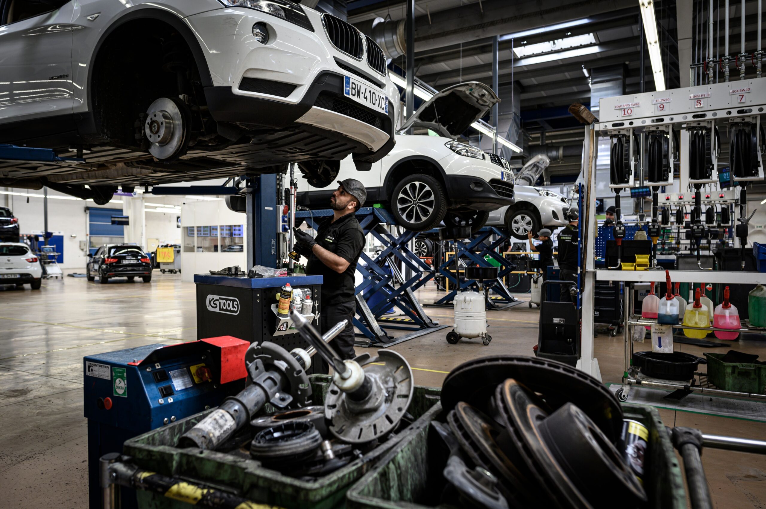 Explorando los talleres mecánicos automotrices: Servicios y especializaciones